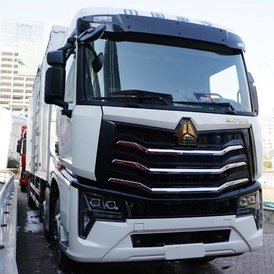 9.6 মিটার Sinotruk HOWO কার্গো বক্স ট্রাক MAX 330HP 6X2
