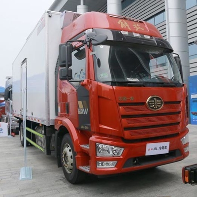 FAW Jiefang J6L রেফ্রিজারেটেড টিপার ডাম্প ট্রাক 240hp 4X2 6.8m