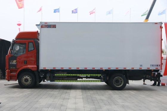FAW Jiefang J6L রেফ্রিজারেটেড টিপার ডাম্প ট্রাক 240hp 4X2 6.8m