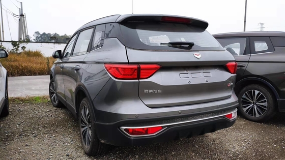 SINOTRUK গ্যাসোলিন SUV ব্যবহৃত মোটর যান 1.5T+6AT 175km/H