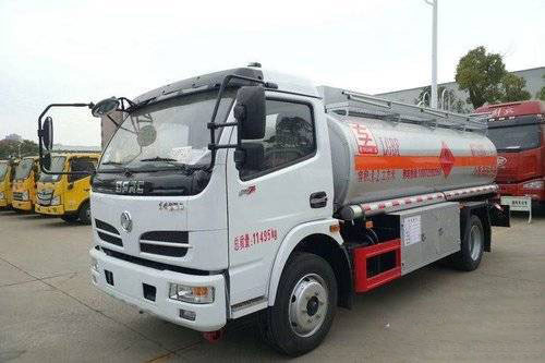 Duolika D6 ব্যবহৃত হেভি ডিউটি ​​ট্রাক 140HP ইউরো 5 ফুয়েল ট্যাঙ্ক ট্রাক