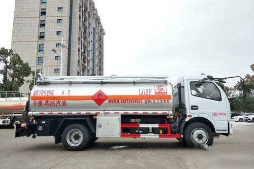Duolika D6 ব্যবহৃত হেভি ডিউটি ​​ট্রাক 140HP ইউরো 5 ফুয়েল ট্যাঙ্ক ট্রাক