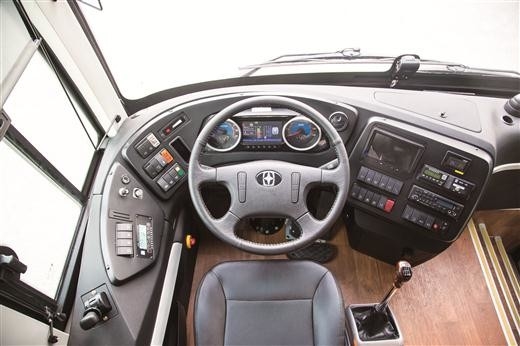 120km/H হজ 12m বিলাসবহুল VIP কোচ বাস 51 আসনের দ্রুত 6DS150T
