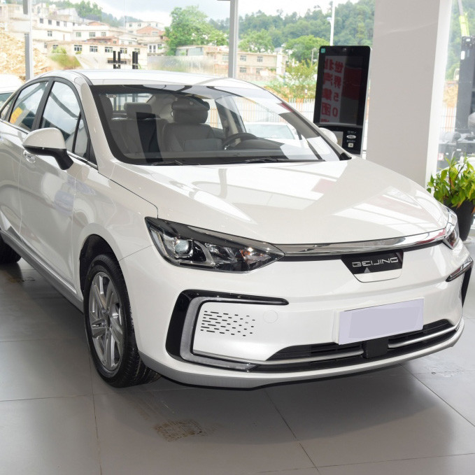BAIC EU5 অটো প্যাসেঞ্জার ভেহিকেল 8 স্পিড হাই পাওয়ার লাক্সারি সংস্করণ সেডান কার